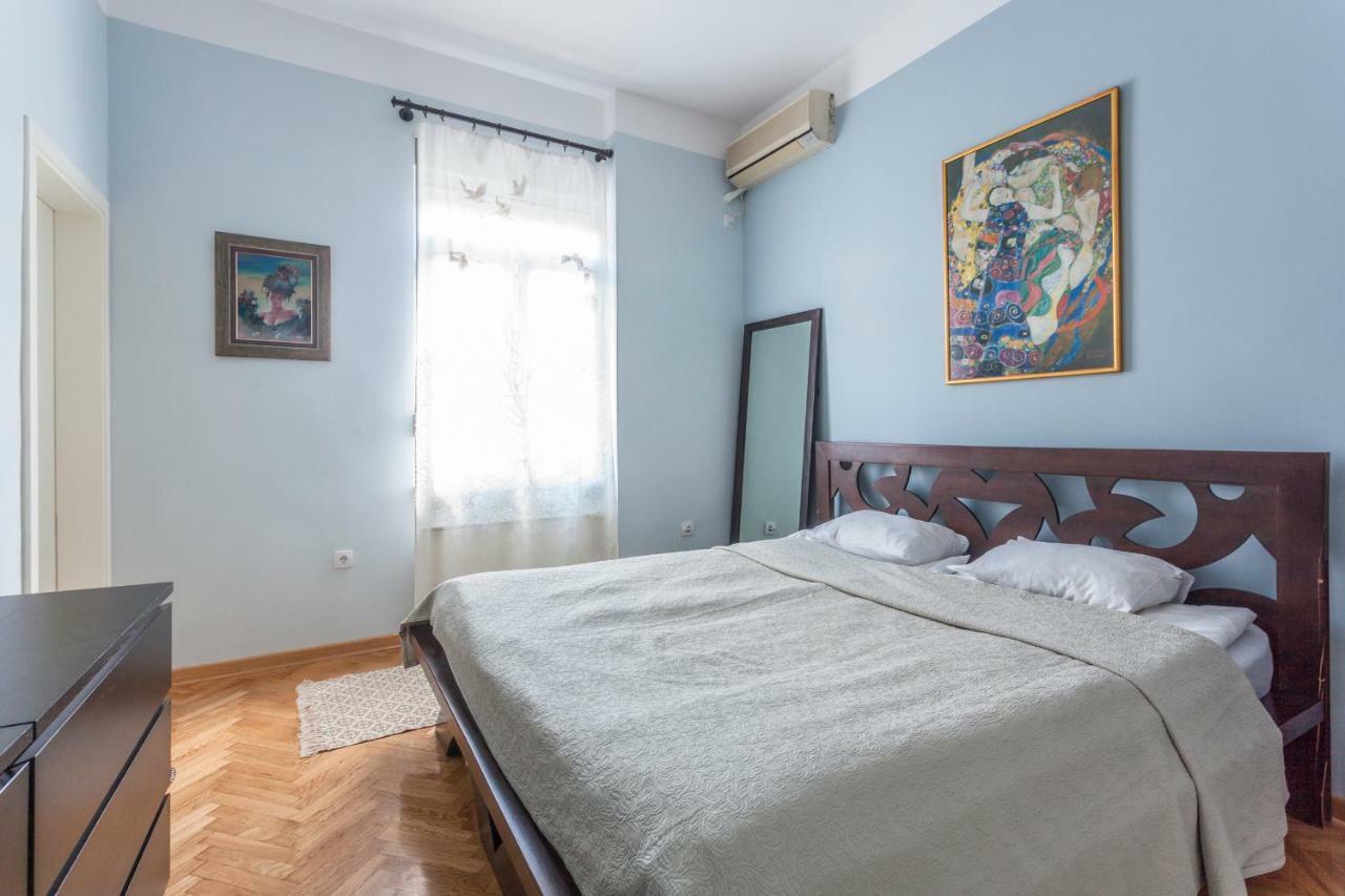 99 Muses Apartments Dordegol Buitenkant foto